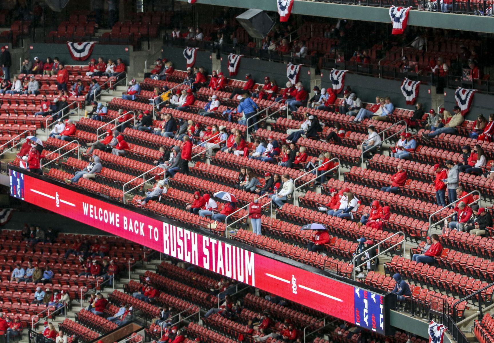 Cardinals welcome fans for 2021 home opener